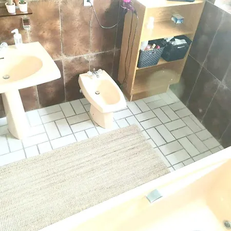 With 3 Bedrooms In With Balcony Appartement