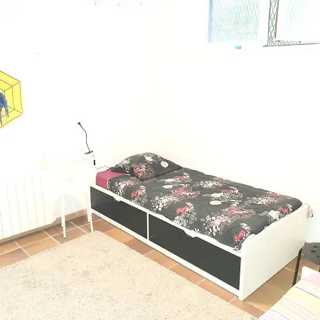 With 3 Bedrooms In With Balcony Appartement